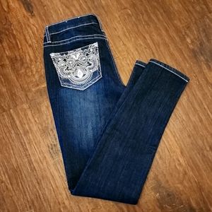 Mudd Skinny Leg Size 7